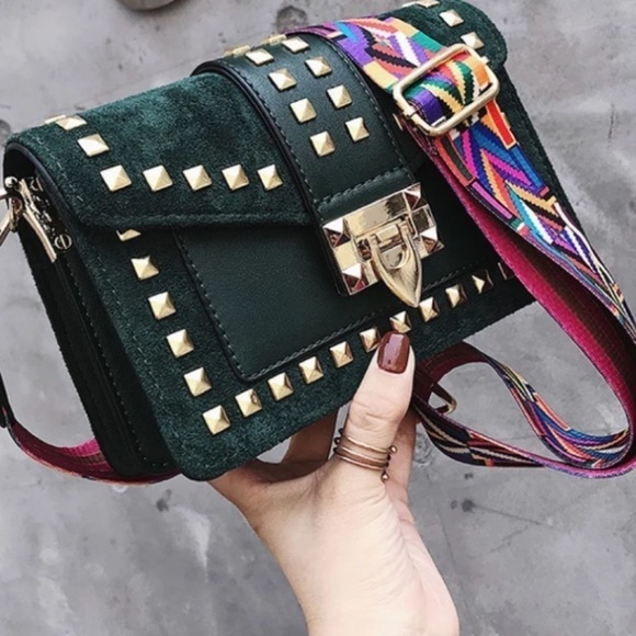 NWOT CLAUDIA G BETTY BLACK SHOULDER BAG WITH CAMERA STRAP - Picture 5 of 10